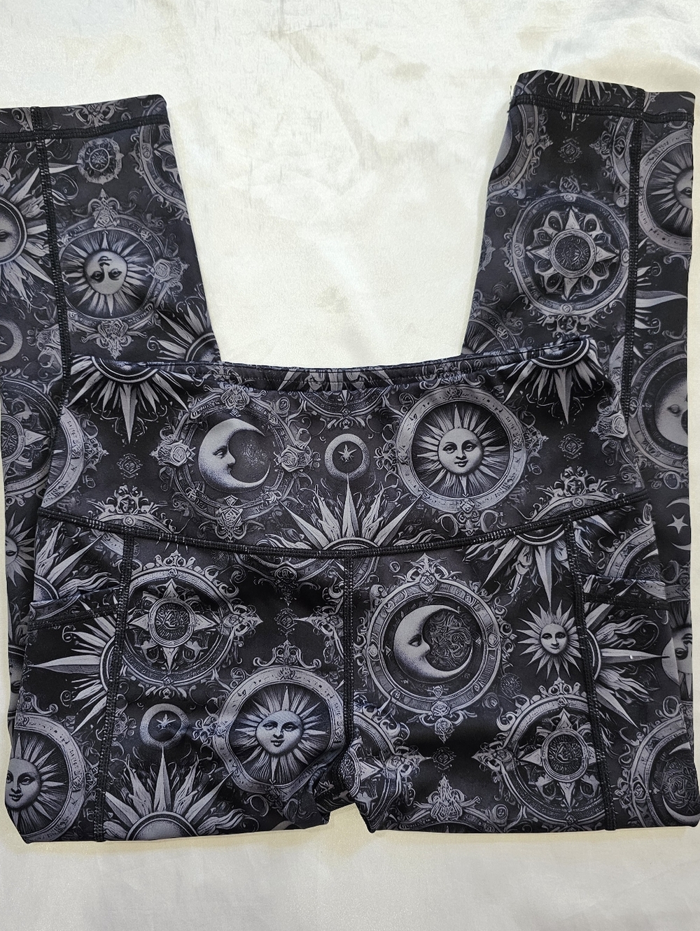 CVG Celsetial Capri Leggings
